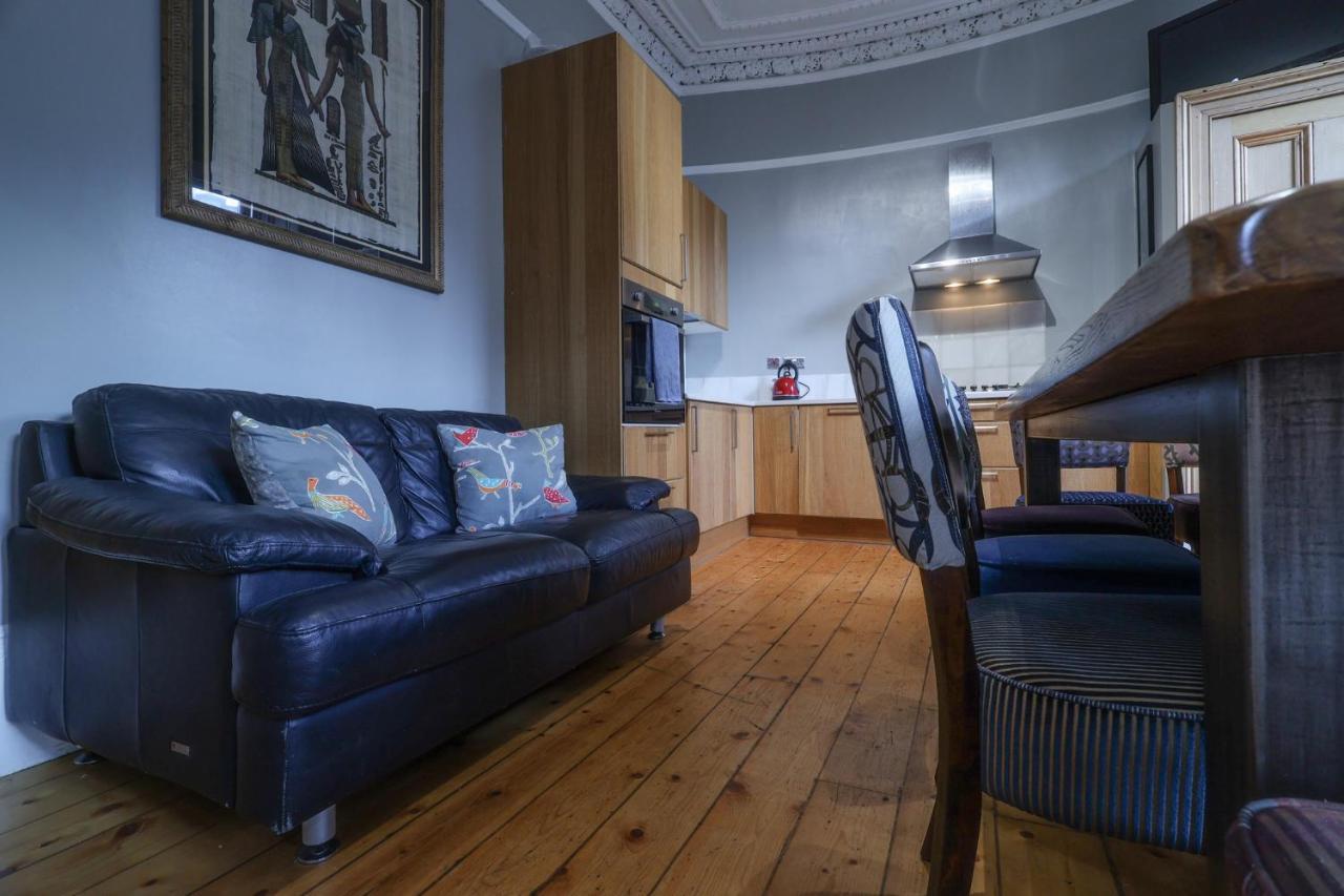 2 Bed In Great Location 15-20 Minutes Walk To Sec Appartamento Glasgow Esterno foto
